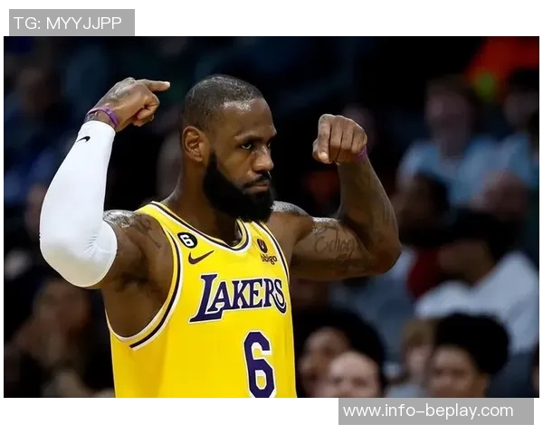 里夫斯坚定信心称球队需团结一心如老詹所言共同争胜