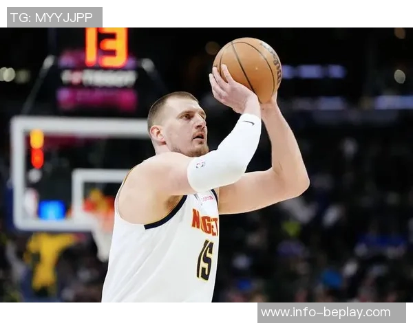 约基奇豪取44分13板7助力拼威少末节狂砍20分虽败犹荣展现超级巨星风范 约基奇豪取44分13板7助力拼威少末节狂砍20分虽败犹荣展现超级巨星风范